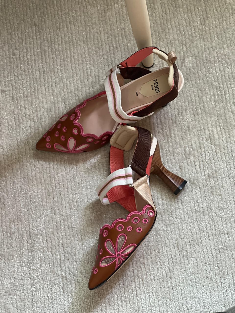 FENDI Colibr矛 slingback pumps